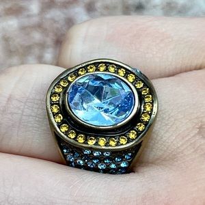 LaVintage Sparkling Ring Size 7